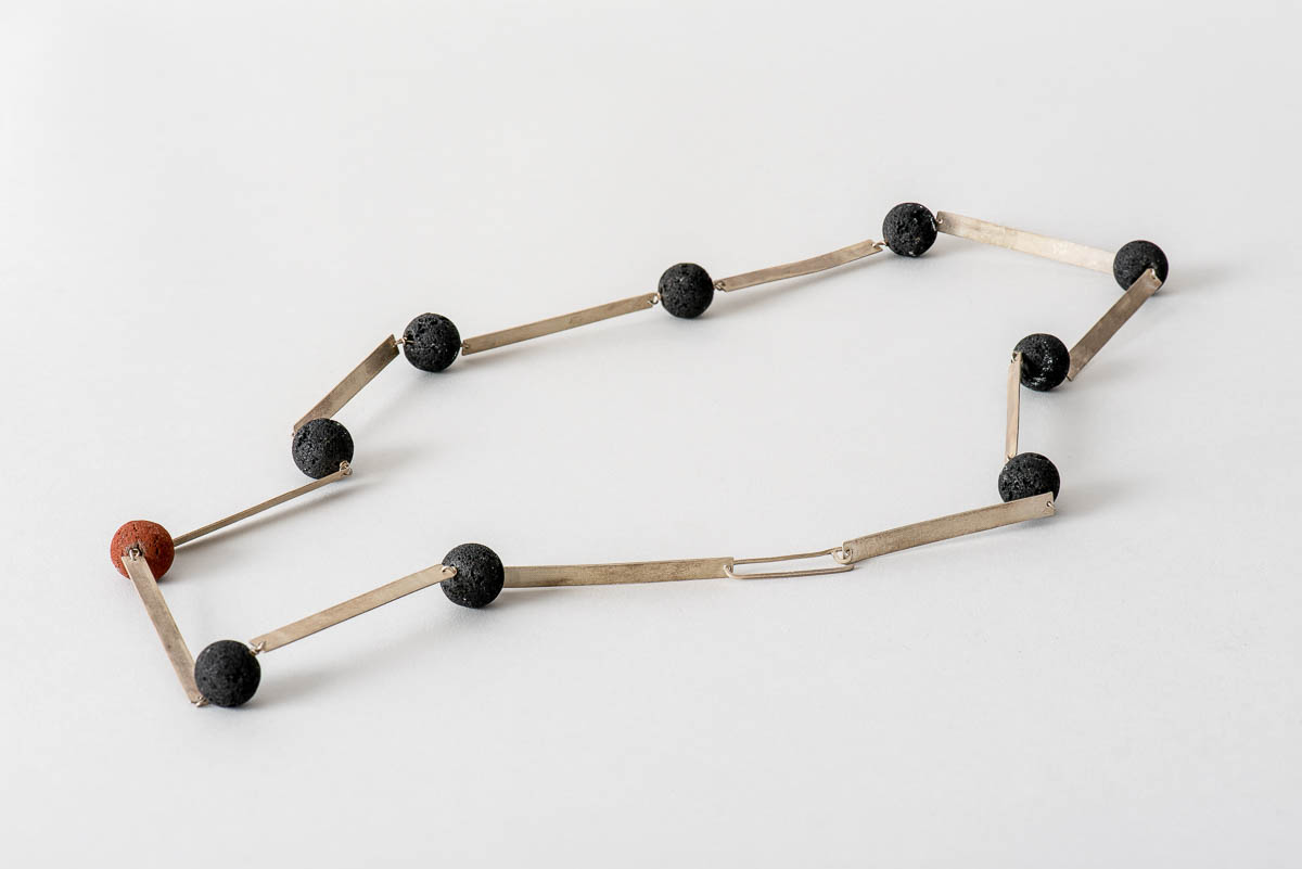 Necklace lava and silver