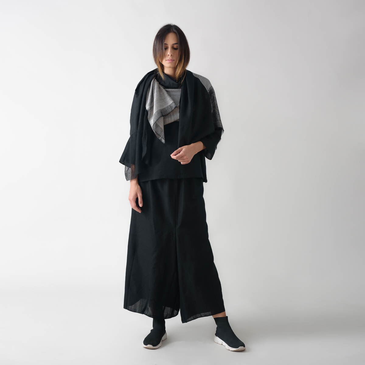 N-trousers outfit, polaris scarf