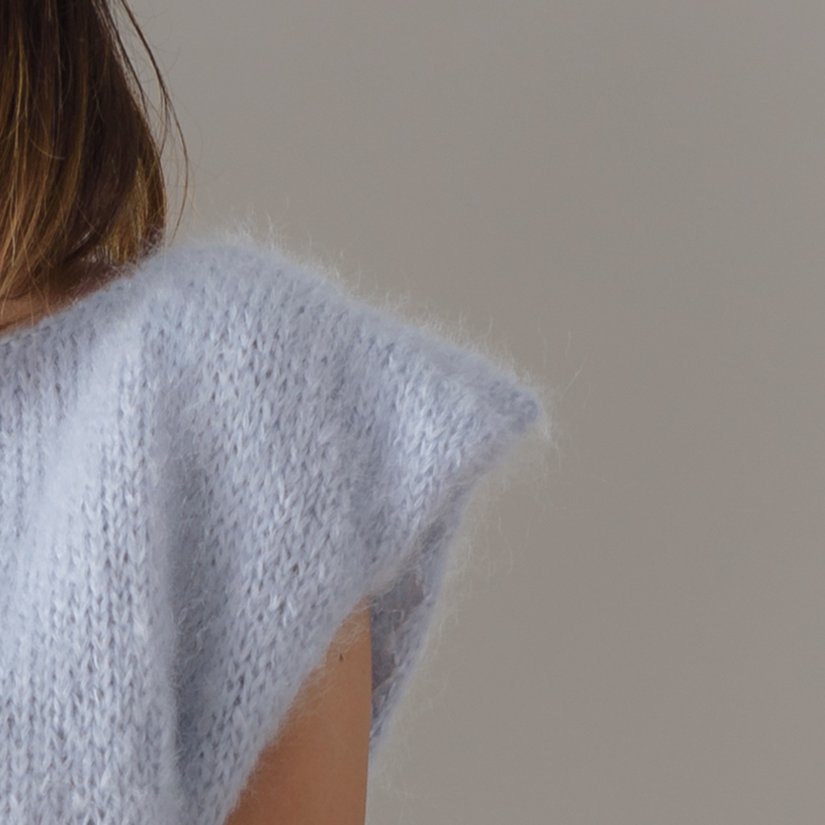 Cosmo vest detail
