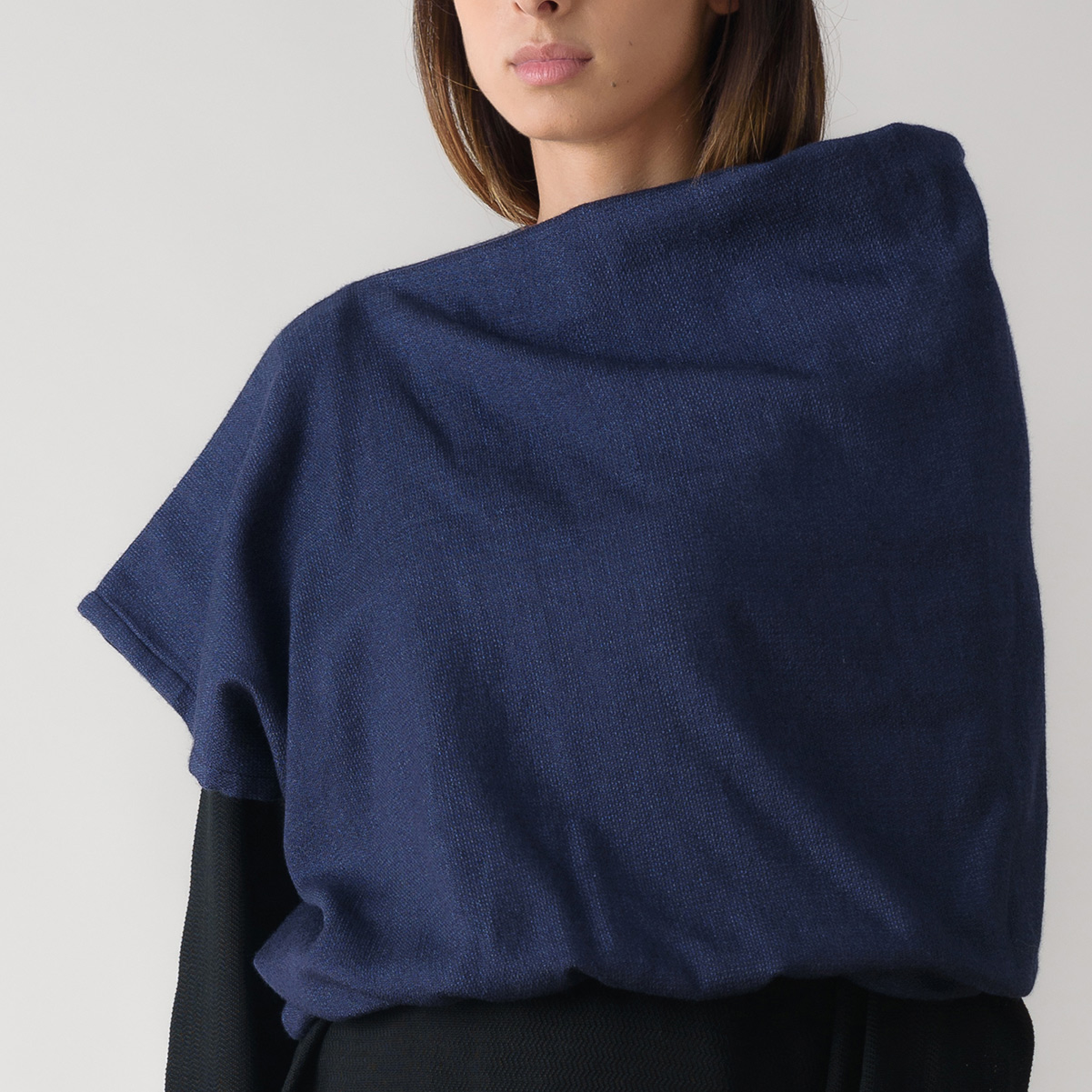 Castore blue detail