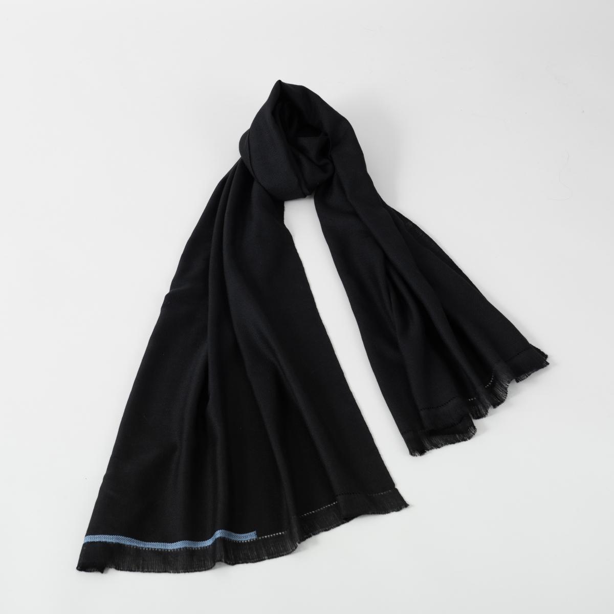 black-hole-scarf